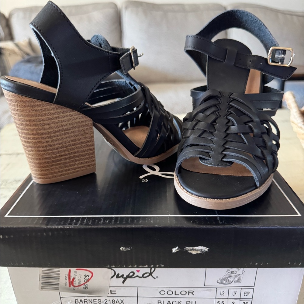 Qupid Black Strappy Heeled Sandals